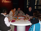 Ingrid P., Margit, Udo, Manred, Elisa am Spieltisch