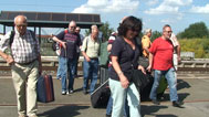 Abholen am Bahnhof Bad Staffelstein. von links Werner, Alwin, Klaus, imVordergrund Reingard und Udo