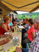 auf der Terasse der Mühle Gehenhammer von rechts Franz, Anneliese, Ingrid