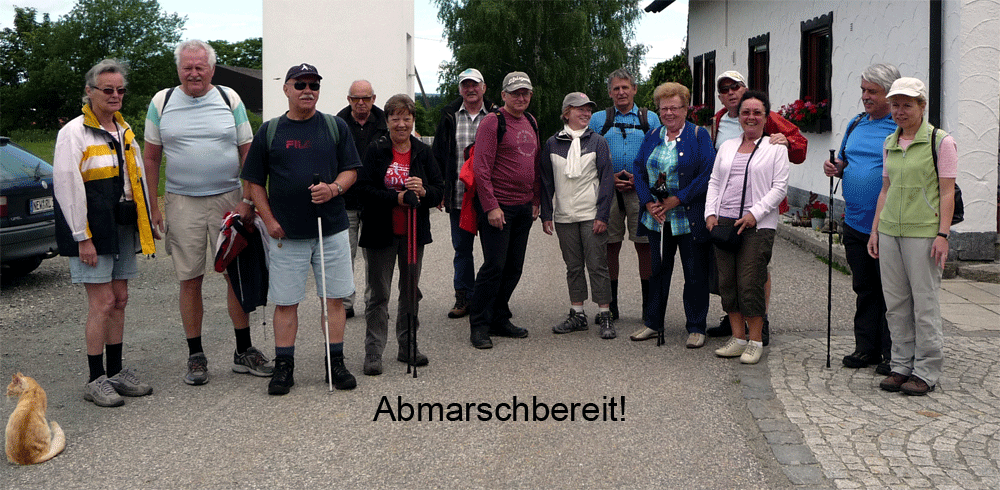 die Pitschedabber vor der Wanderung: von links Marlene, Volkhard, Heinrich, Werner, Anneliese, Franz, Ede, Gabi, Manfred, Ingrid, Klaus, Reingard, Josef, Silvia