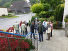 Treffpunkt der Gruppe vor dem Gasthaus