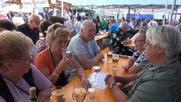 am Biertisch: Ingrid, Silvia, Volkhard, Marlene, Josef