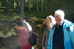 Madeleine, Silvia, Irene im Wald