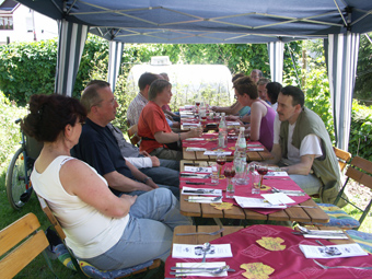 Reimund Vonrhein, Jungs, Tanja, Claudia am Tisch