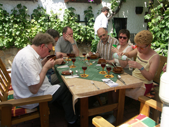 Erich Rauch, Silvia, Adele, Friedrich, Alwin am Tisch