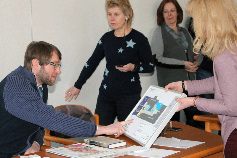 Vorf&uuml;hrung der Orcam mit Silvia Sch&auml;fer